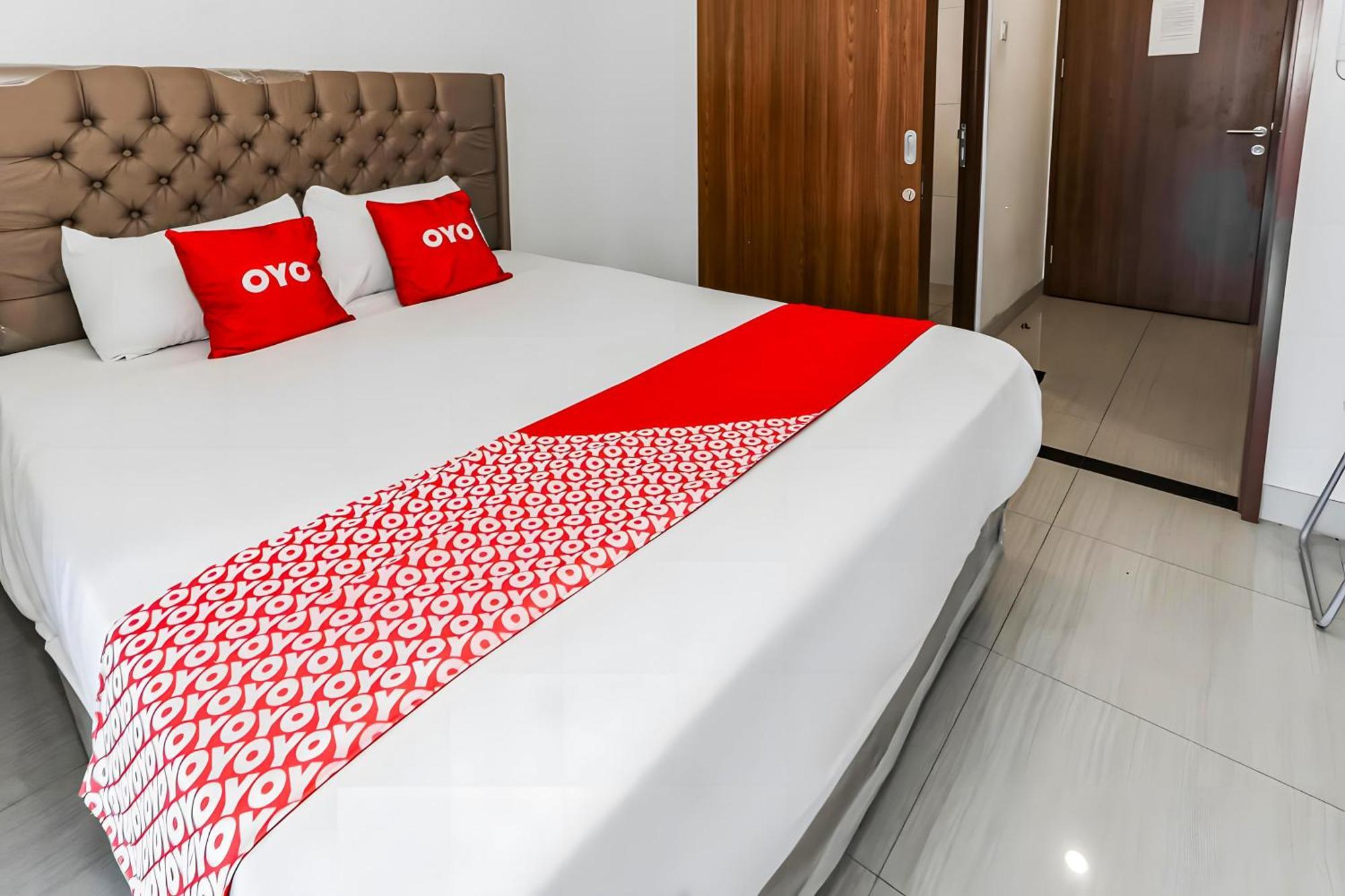 Hotel Oyo 93703 F88 Bekasi Exterior foto