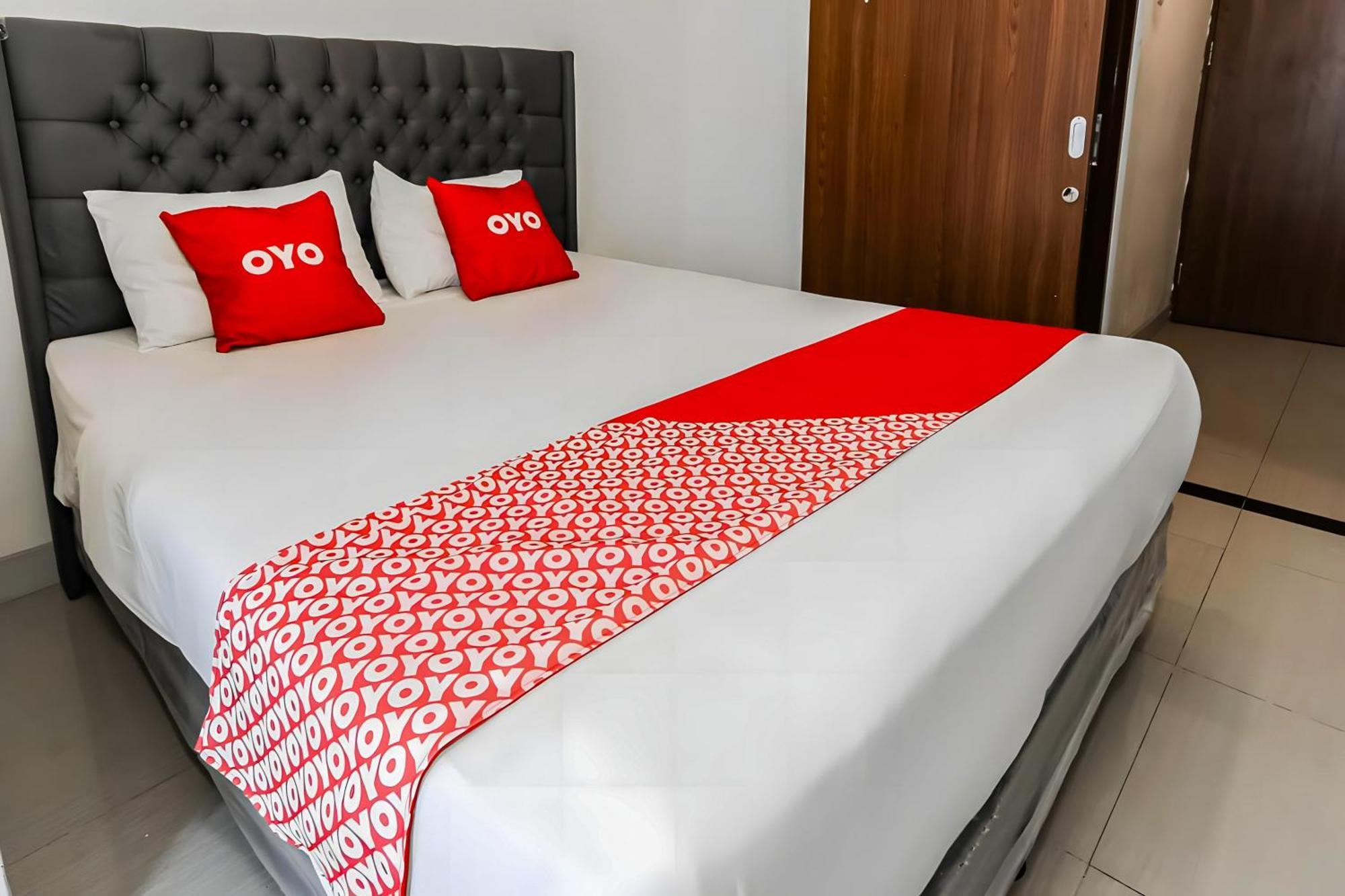 Hotel Oyo 93703 F88 Bekasi Exterior foto