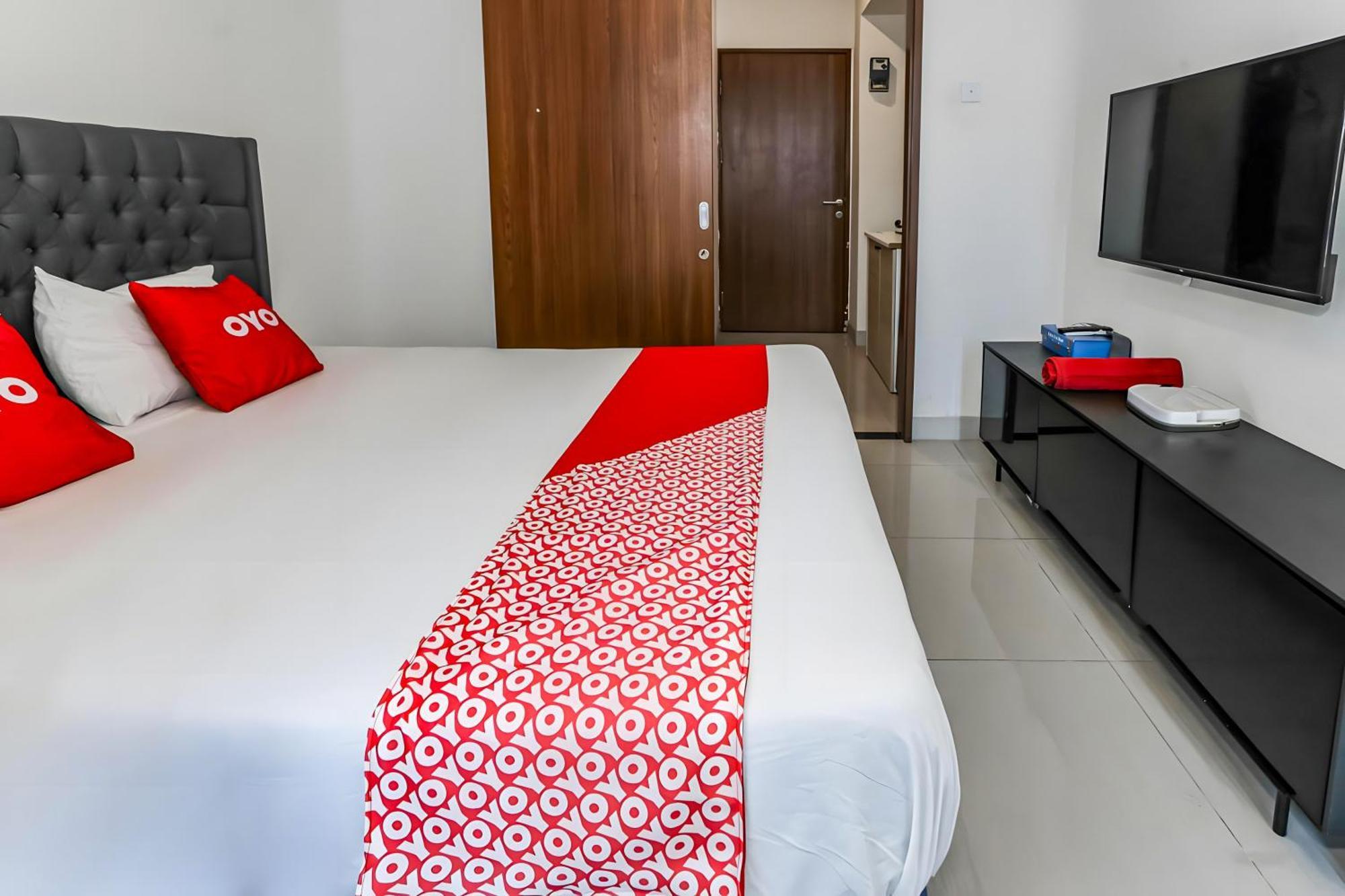 Hotel Oyo 93703 F88 Bekasi Exterior foto